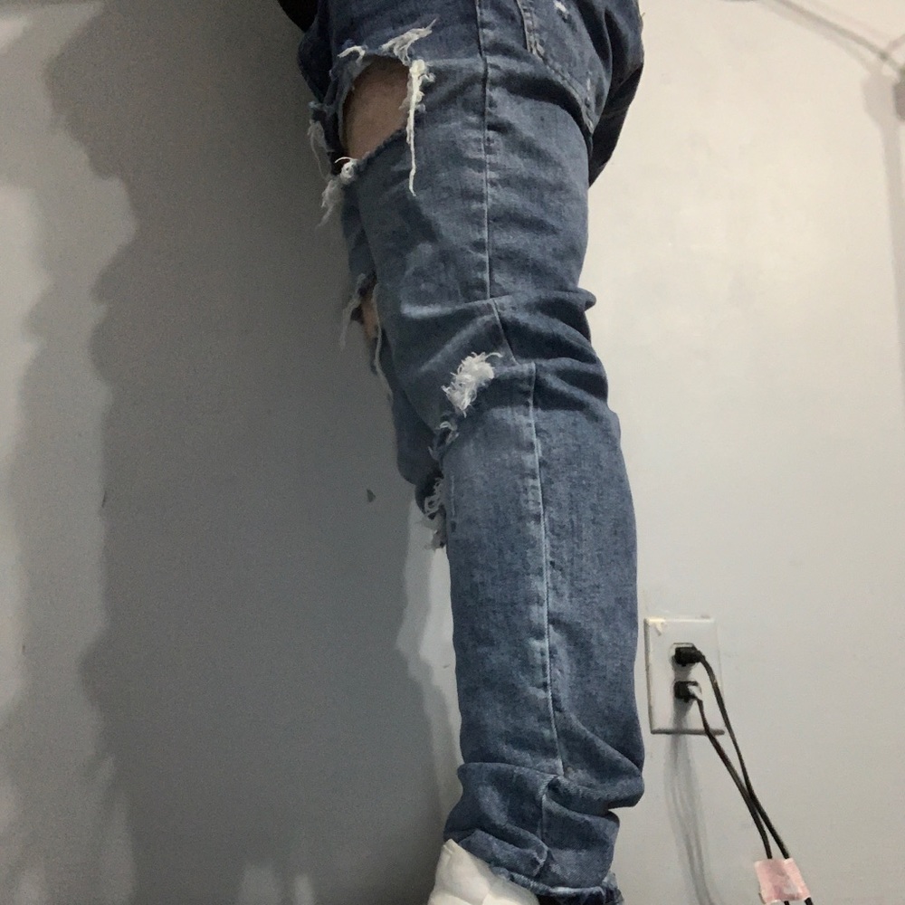 H&M Ripped Denim - Picture 4 of 7